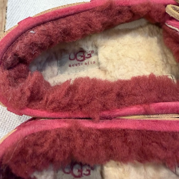 UGG Dakota Raspberry Pink Suede Slipper Moccasins Sz 9 - Picture 3 of 11